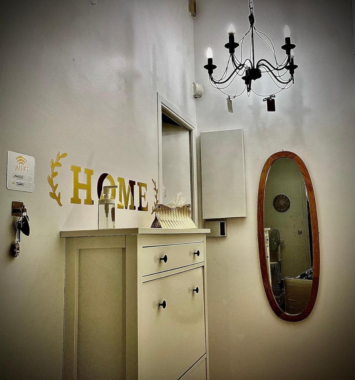 Gold Hotel - Paris-Disney Studio Chelles  Ngoại thất bức ảnh